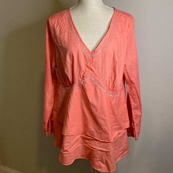 Lane Bryant blouse size 14/16 peach color sequins slant sleeves two layer hem - Picture 1 of 10